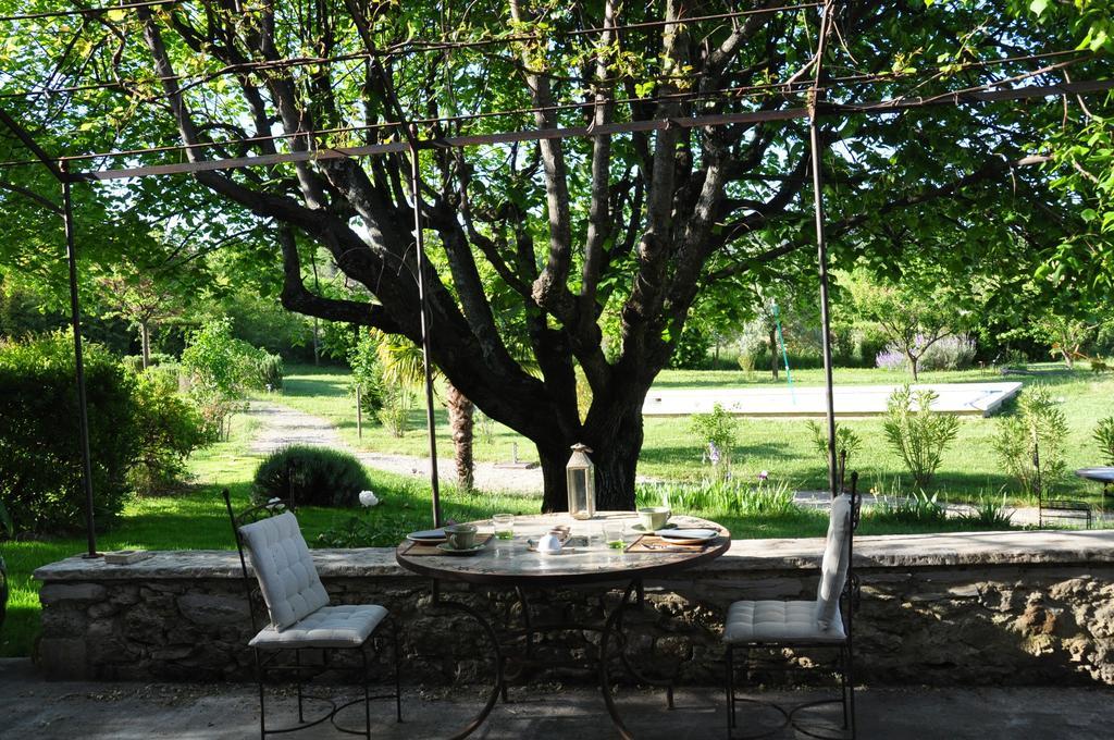 Le Mas En Provence Bed and Breakfast Entrechaux Exterior foto