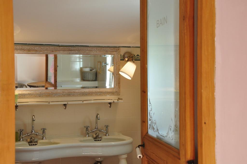 Le Mas En Provence Bed and Breakfast Entrechaux Habitación foto